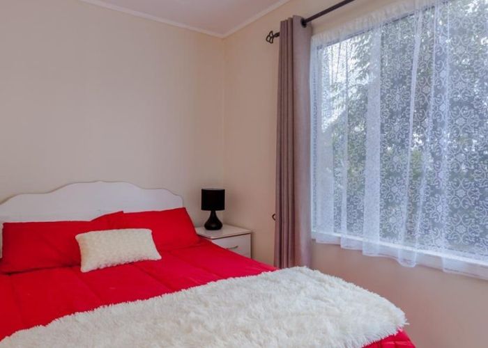  at 9/86 Owairaka Avenue, Owairaka, Auckland City, Auckland