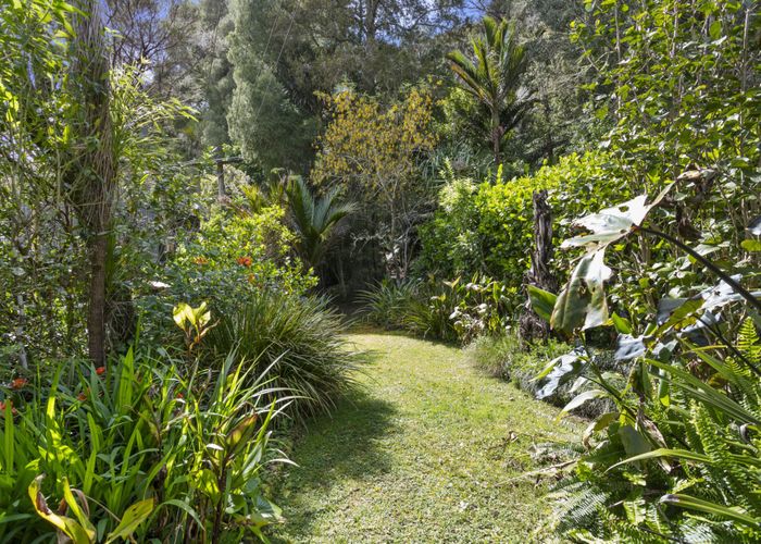  at 27 Ocean View Road, Huia, Auckland