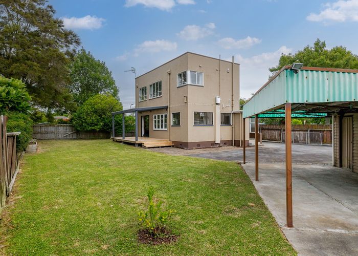  at 38 Savage Crescent, West End, Palmerston North, Manawatu / Whanganui