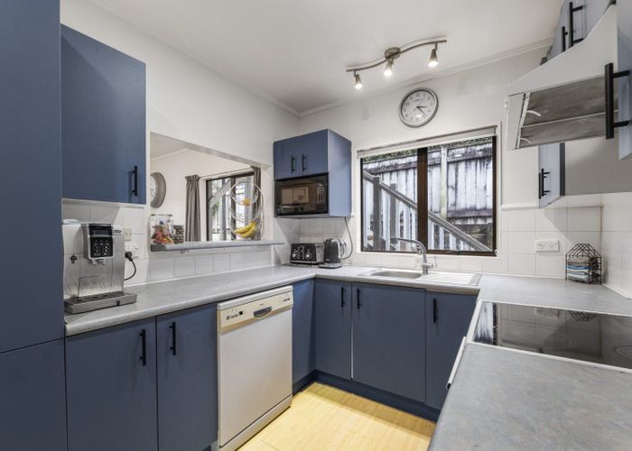  at 92 Heta Road, Highlands Park, New Plymouth