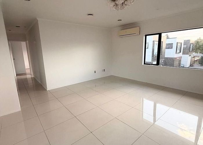  at 38 Kenderdine Road, Papatoetoe, Manukau City, Auckland