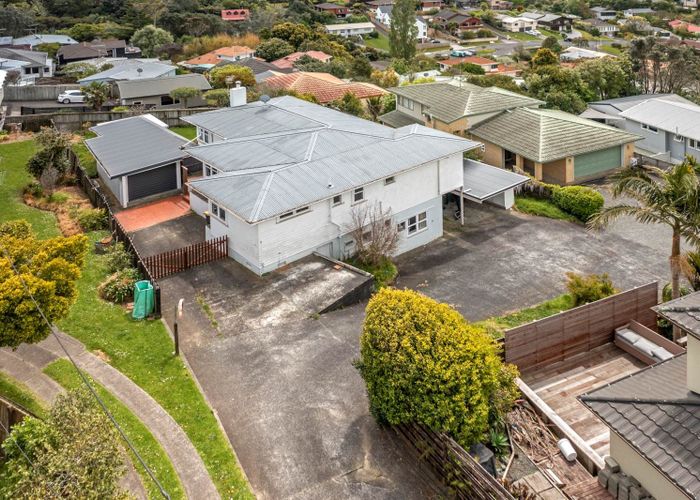  at 10 Coronation Road, Glenfield, Auckland