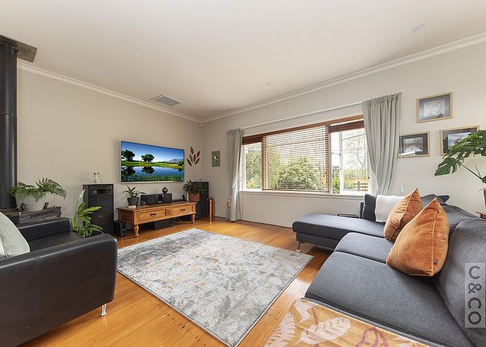  at 7 Taupaki Road, Henderson