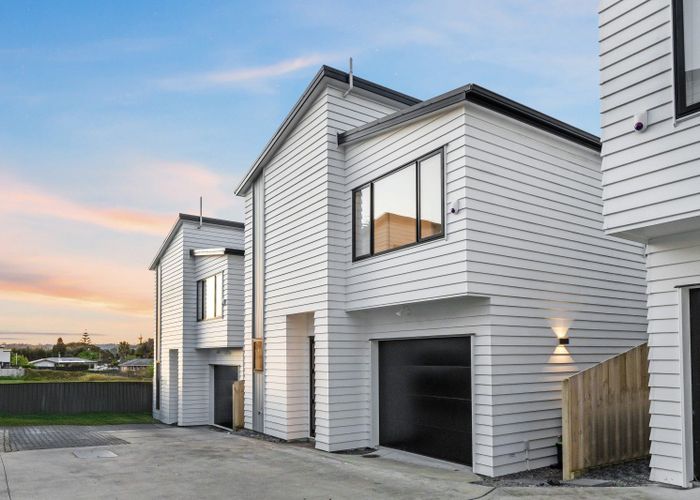  at 24B Poinsettia Place, Henderson, Auckland