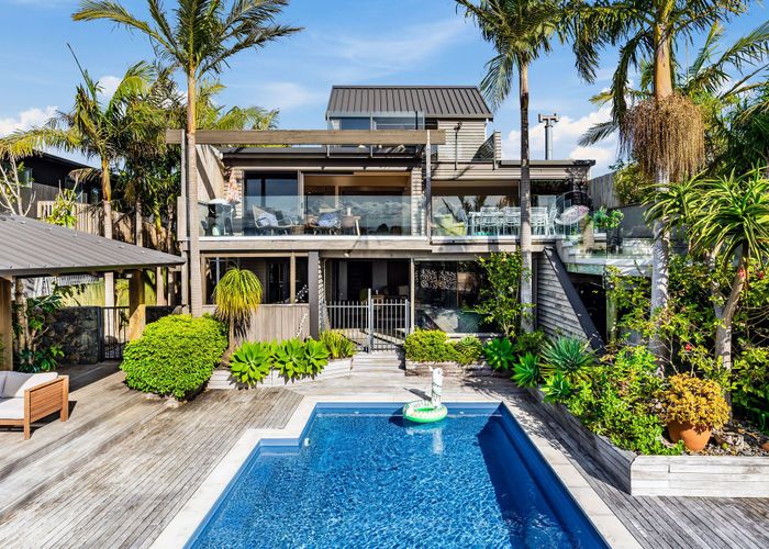  at 20 De Luen Avenue, Tindalls Beach, Whangaparaoa