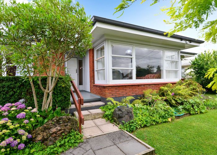  at 7 Roseburg Street, Fairfield, Hamilton