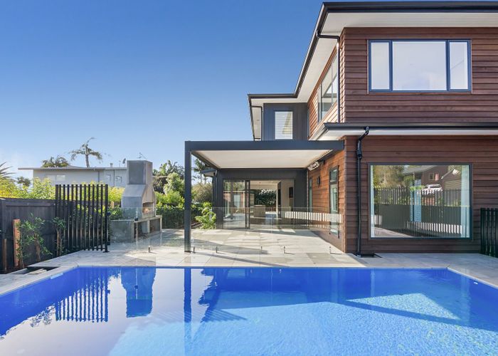  at 5 Waipuia Place, Greenhithe, North Shore City, Auckland