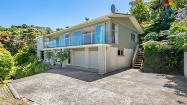  at 121 Tirohanga Road, Tirohanga, Lower Hutt