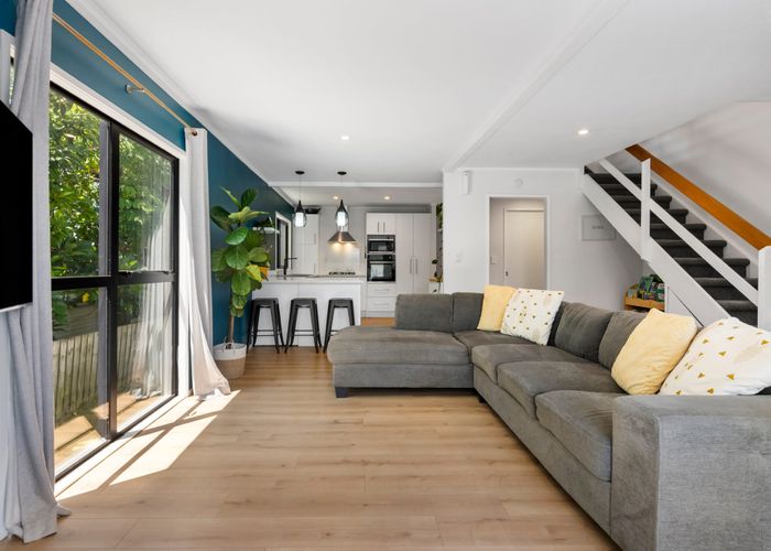  at 2/228 Beach Haven Road, Beach Haven, North Shore City, Auckland