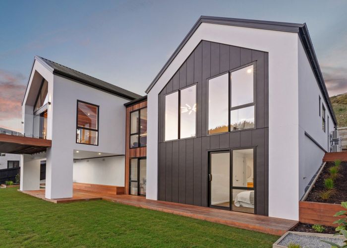  at 10 Flowers Lane, Cracroft, Christchurch City, Canterbury
