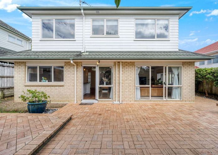  at 1/14 Casabella Court, Northpark, Auckland