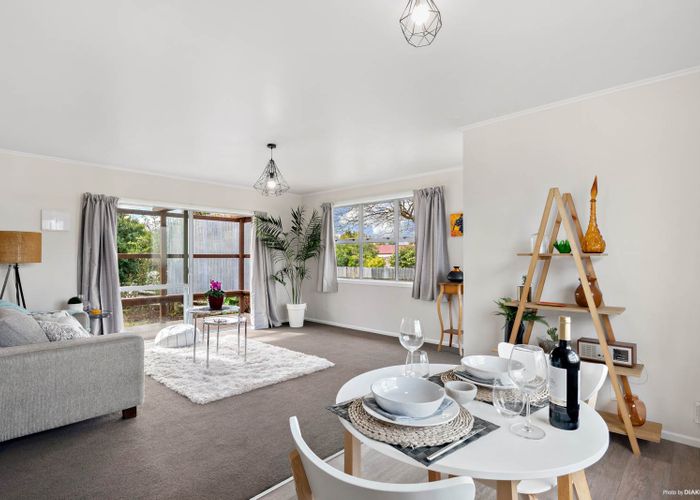  at 24 Justin Place, Te Atatu Peninsula, Auckland