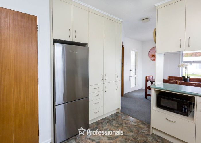  at 15A Bonnie Glen Crescent, Ebdentown, Upper Hutt, Wellington