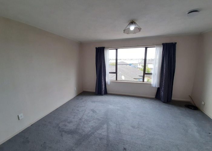  at 2/58 Hayr Road, Three Kings, Auckland