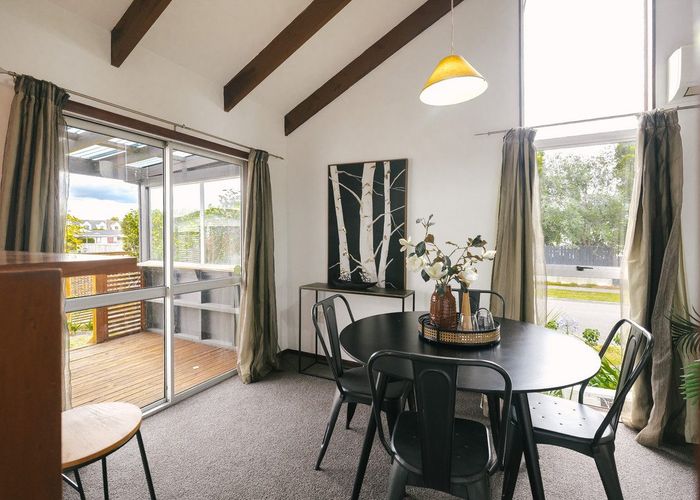  at 1 Willowstream Grove, Cloverlea, Palmerston North, Manawatu / Whanganui