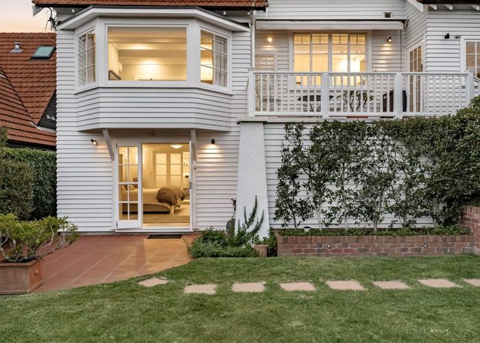  at 4 Tirohanga Avenue, Remuera, Auckland City, Auckland