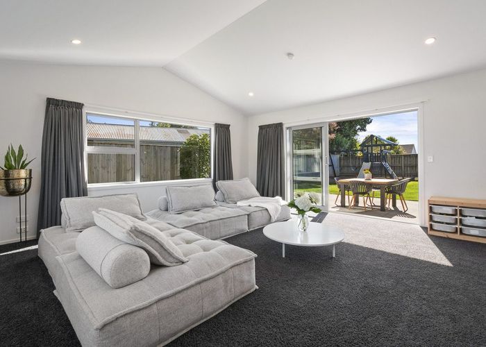  at 6 Waimarama Court, Roslyn, Palmerston North