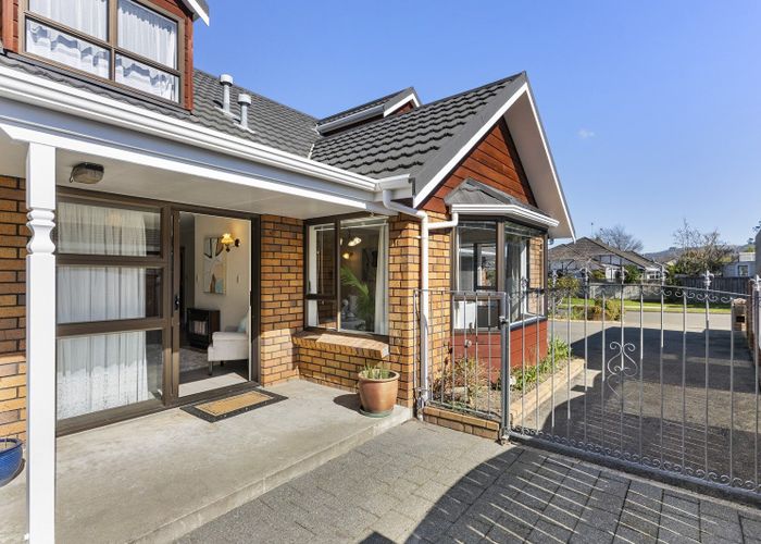  at 3 Comeskey Grove, Elderslea, Upper Hutt, Wellington