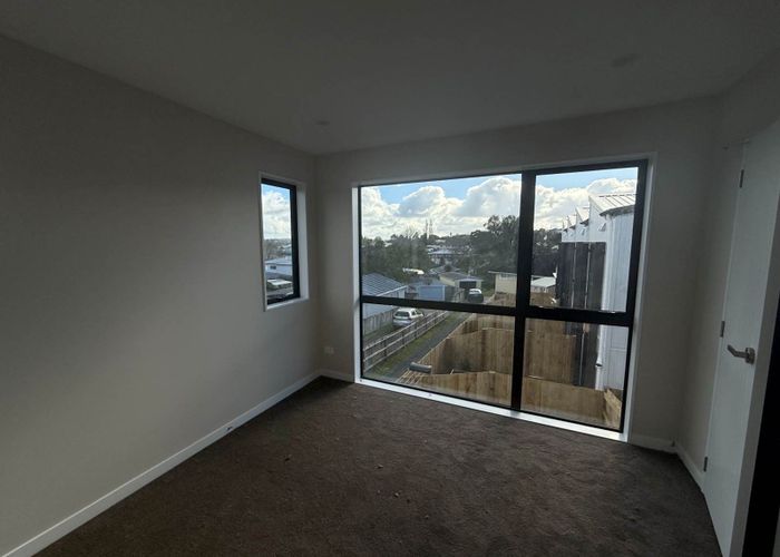  at 22A Kaikoura Street, Henderson, Waitakere City, Auckland