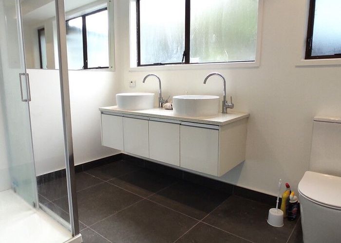  at 15 Hydra Place, Glen Eden, Waitakere City, Auckland