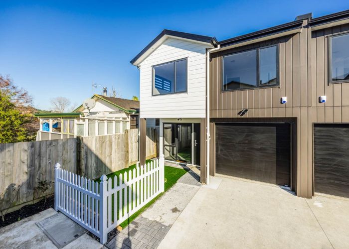  at 38F Seymour Road, Sunnyvale, Waitakere City, Auckland