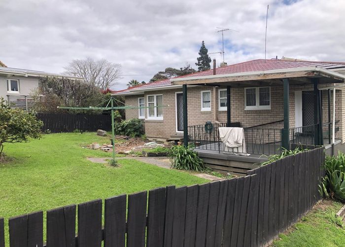 For rent 22 Matipo Road, Te Atatu Peninsula, Auckland homes.co.nz