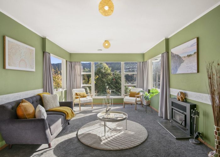  at 12 Ranui Terrace, Tawa, Wellington