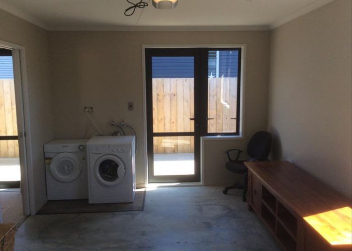  at 4/99 Lake Road, Frankton, Hamilton