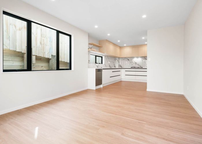  at 75A Chartwell Avenue, Glenfield, North Shore City, Auckland