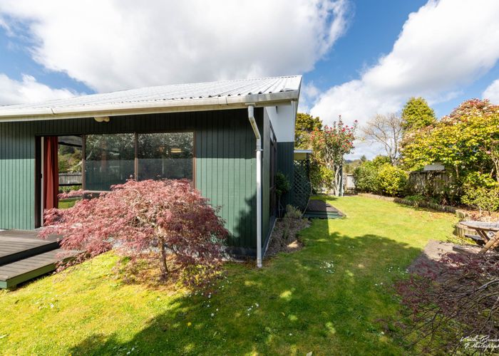  at 14A Mangaroa Hill Rd, Maoribank, Upper Hutt