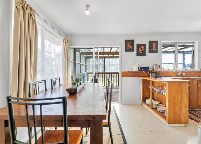  at 26 Newham Place, Henderson, Waitakere City, Auckland