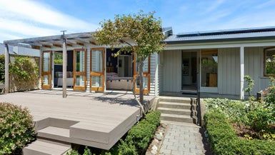  at 16 Rauparaha Street, Waikanae Beach, Waikanae