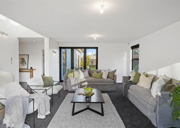  at 17 Chislehurst Place, Bryndwr, Christchurch