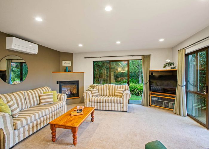  at 15A Taioma Crescent, Te Atatu Peninsula, Waitakere City, Auckland