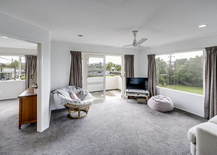 at 64 Napier Street, Jervoistown, Napier