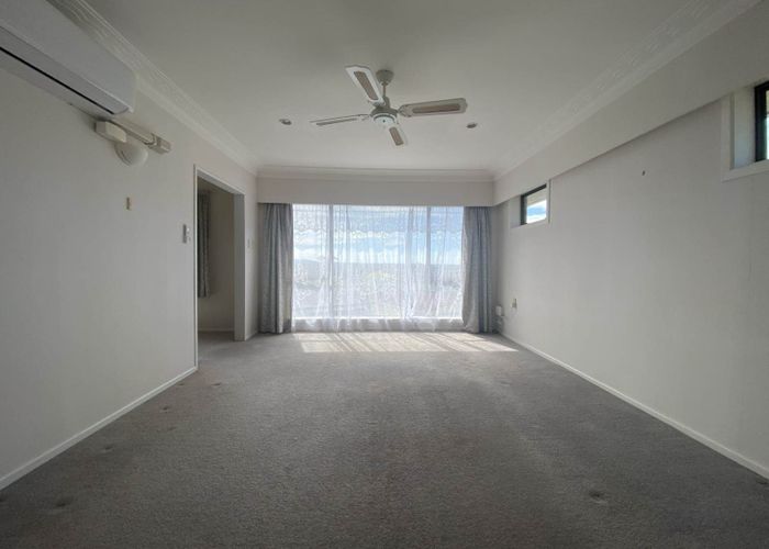  at 22 Mcfadzean Drive, Blockhouse Bay, Auckland City, Auckland