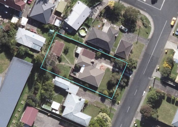  at 24 Vanguard Road, Kelston, Waitakere City, Auckland