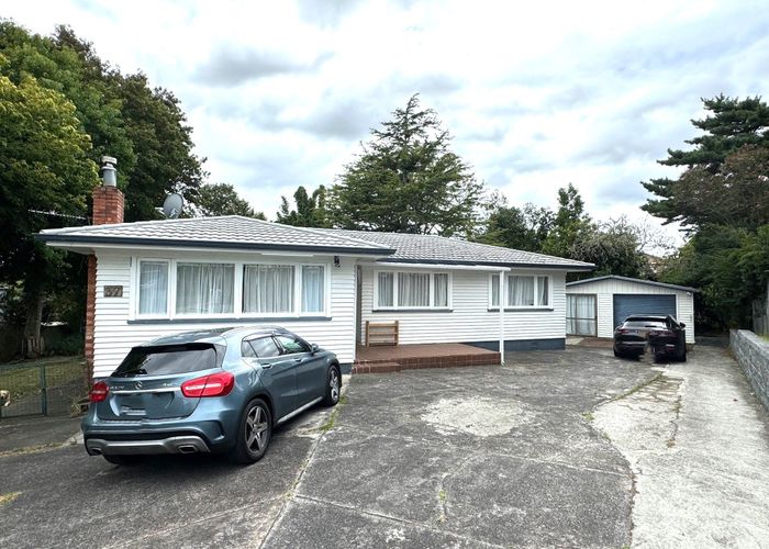  at 37 Puketea Street, Blockhouse Bay, Auckland City, Auckland