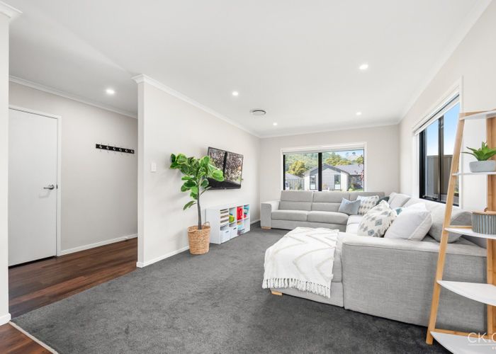  at 38 Te Kaeaea Cres, Wallaceville, Upper Hutt, Wellington