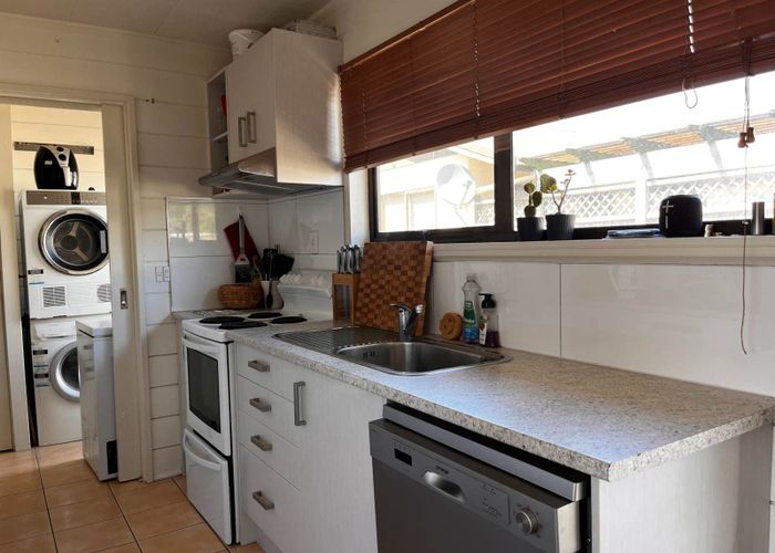  at 2/14 Walton Street, Red Beach