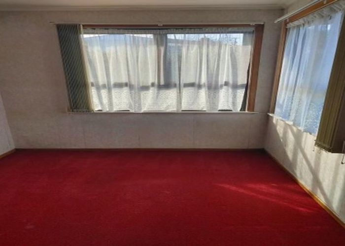  at 72 Sylvan Crescent, Te Atatu South, Waitakere City, Auckland