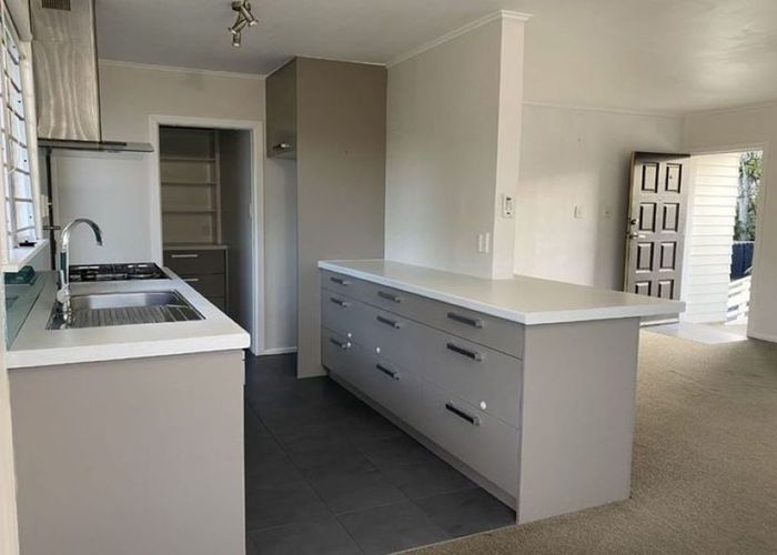  at 25 Hutchinsons Road, Bucklands Beach, Manukau City, Auckland