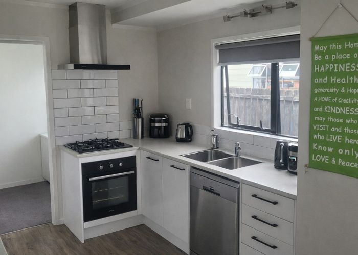  at 2/256 Porchester Road, Takanini, Papakura, Auckland