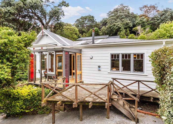  at 1 Valley Street, Island Bay, Wellington, Wellington