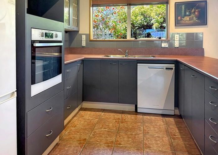  at 2 Church Street, Hampstead, Ashburton