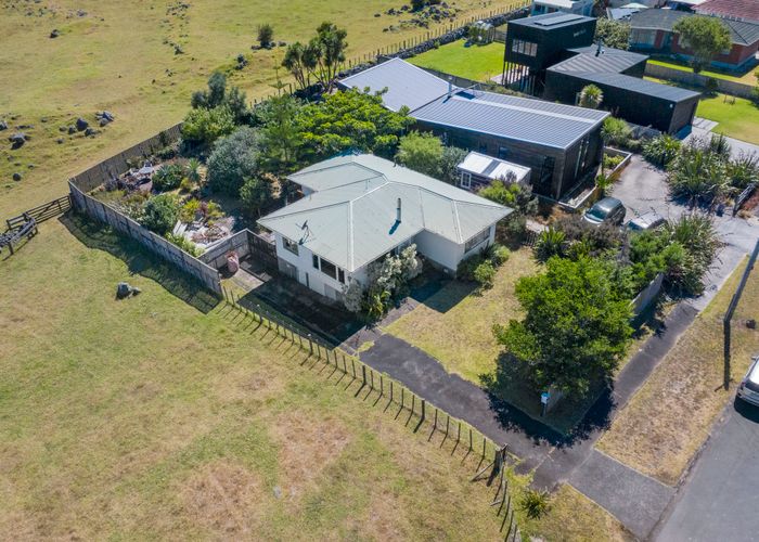  at 19 Kiekie Road, Mangere Bridge, Auckland