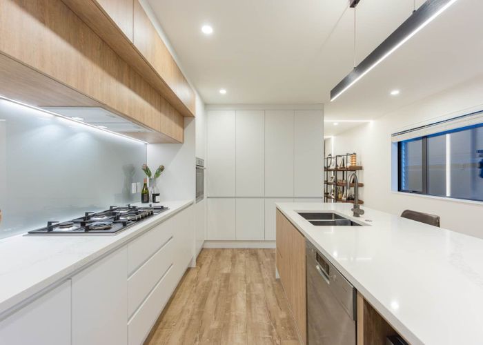  at 3 Agnew Place, Albany, North Shore City, Auckland