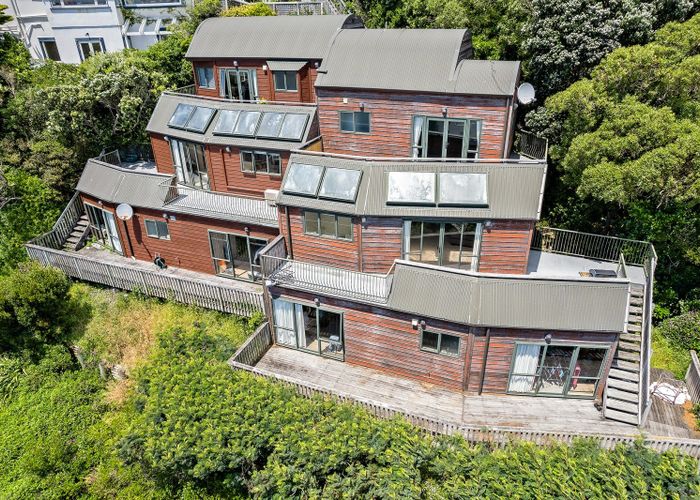  at 16 Palliser Road, Roseneath, Wellington, Wellington