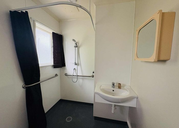  at 17 Buick Cres, Awapuni, Palmerston North, Manawatu / Whanganui