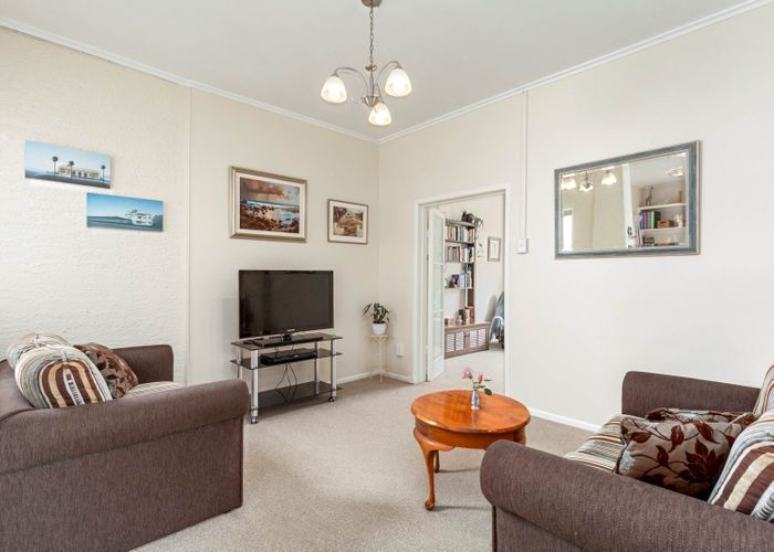  at 6/9 August Place, Greenlane, Auckland